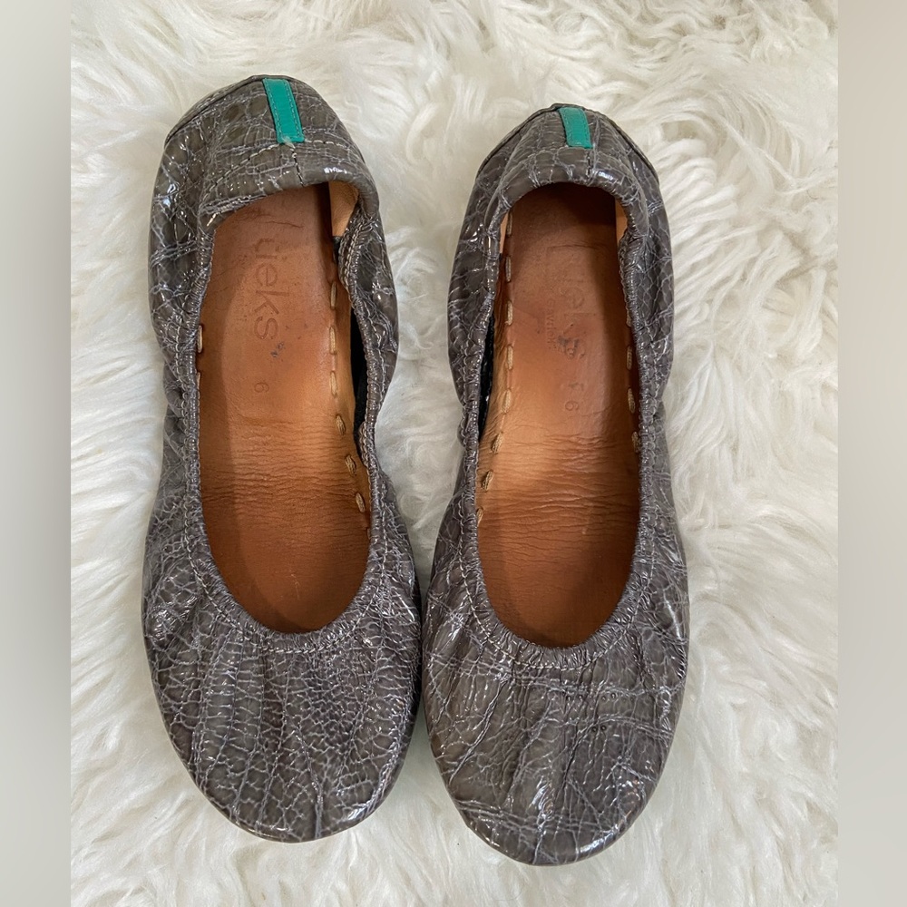 Tieks flats size 6 women’s textured